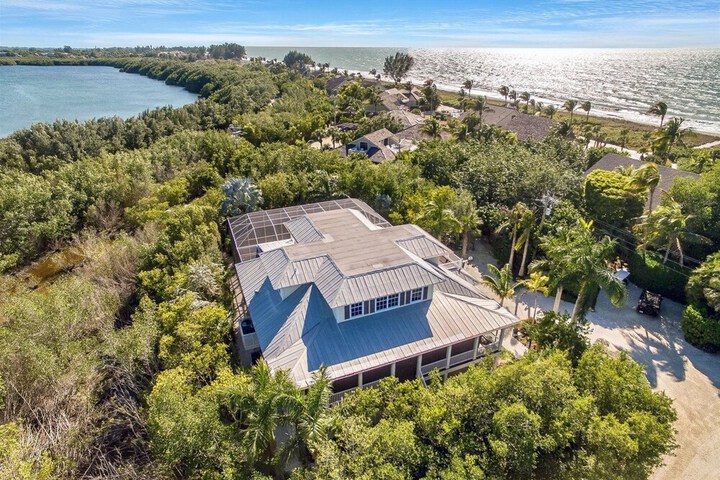 The Palm and Shell Captiva Island Private Luxury Home With Pool hot tub and Beach Access