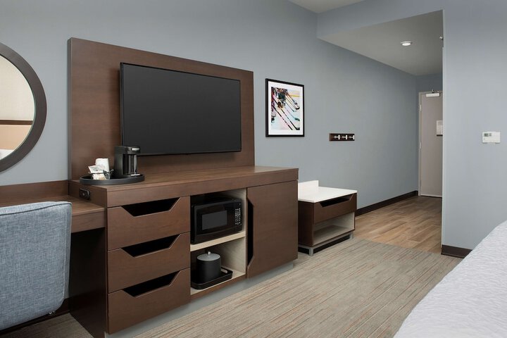 Room 8 of 36
