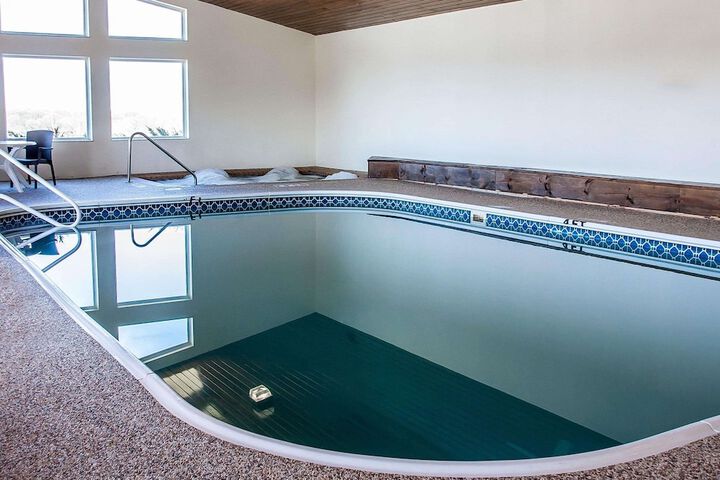 Pool 2 of 26