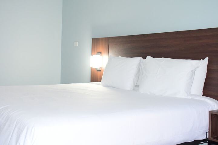 Room 54 of 56
