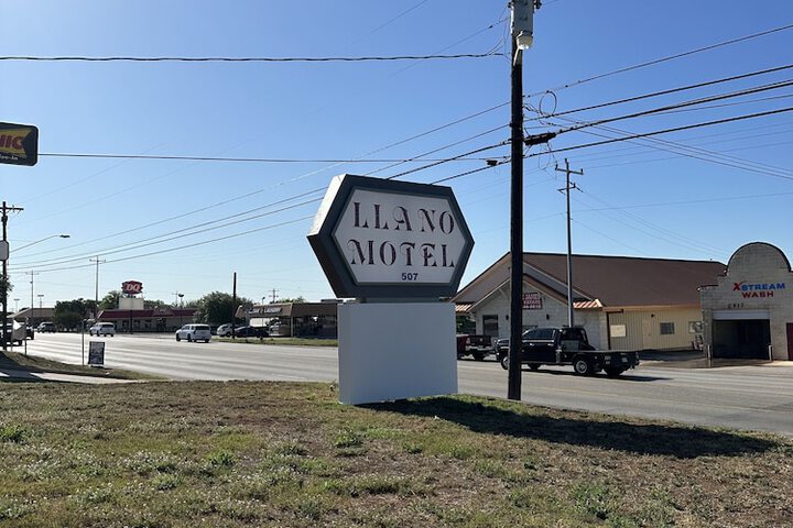 Llano Motel