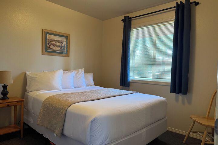 Mountain Landing Suites & RV Park