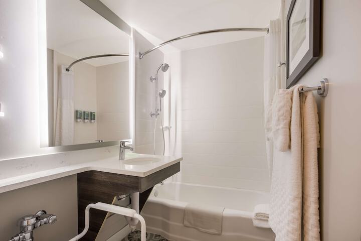 Best Western Sea Island Inn