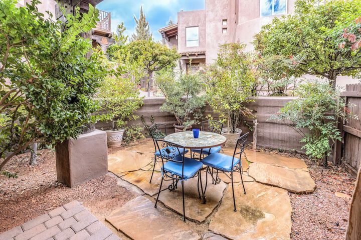 Terrace/Patio 104 of 111