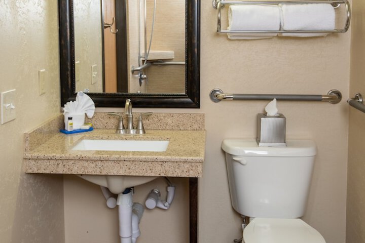 Grand Canyon Hotel and Suites