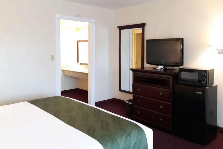 Room 19 of 35