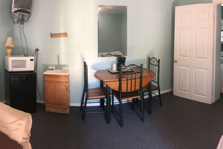 Room 13 of 17