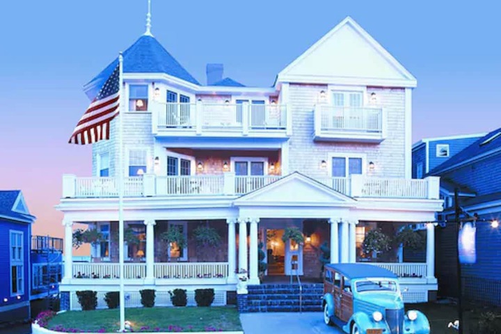 Anchor Inn Beach House