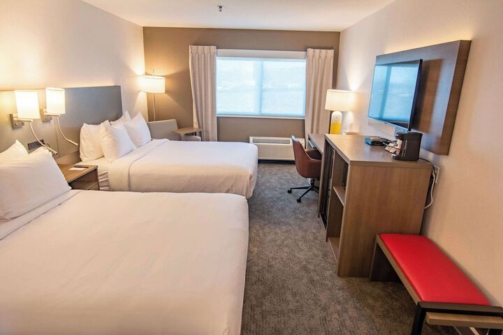 Room 8 of 34