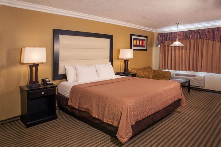 Room 17 of 21