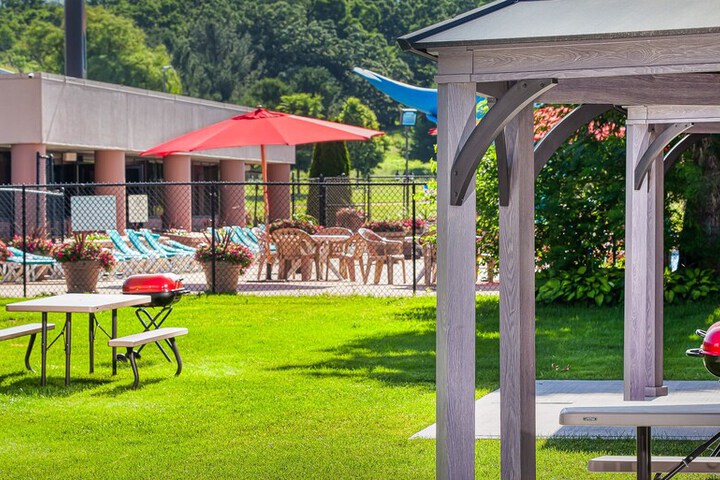 Grand Marquis Waterpark Hotel & Suites