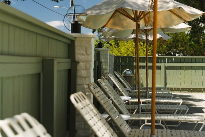 Pool 6 of 24