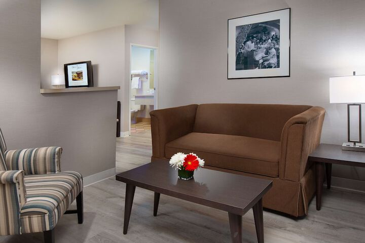 Room 22 of 46