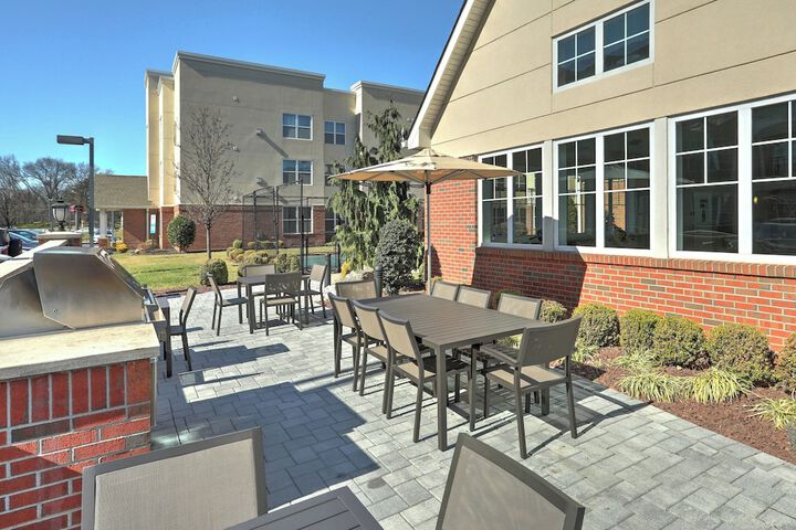 Residence Inn Woodbridge Edison / Raritan Center