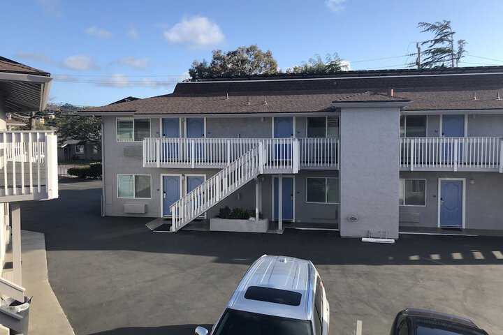 Hotel 7 of 34