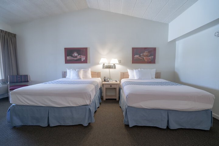 Room 13 of 18