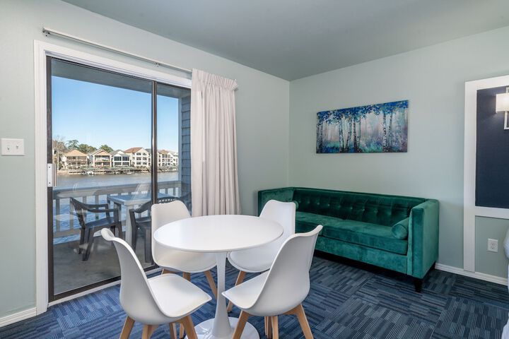 The Hamilton - Lakefront & Studio Suites Hot Springs
