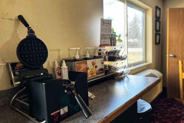 Breakfast/Coffee Service 50 of 65