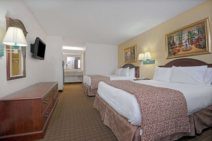 Room 20 of 36