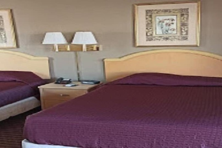 Room 22 of 27