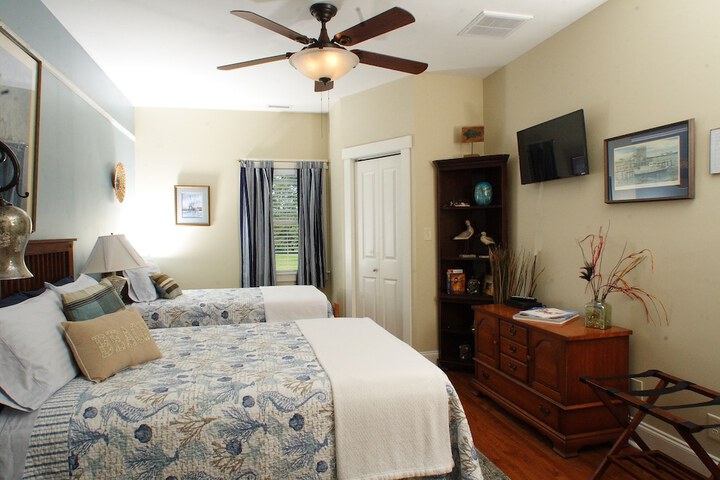 Room 21 of 39
