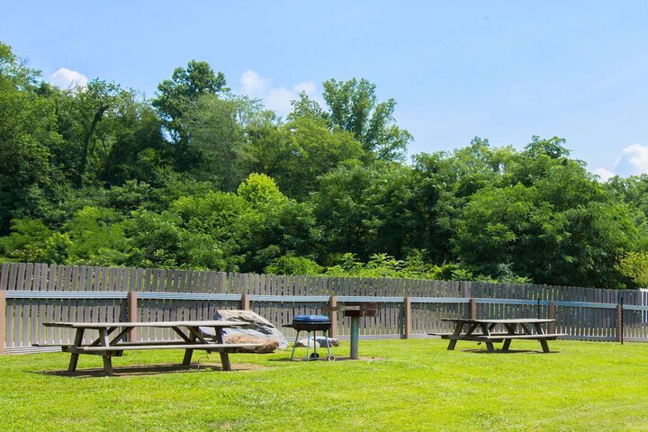Microtel Inn & Suites by Wyndham Cherokee