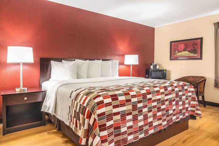Room 15 of 28