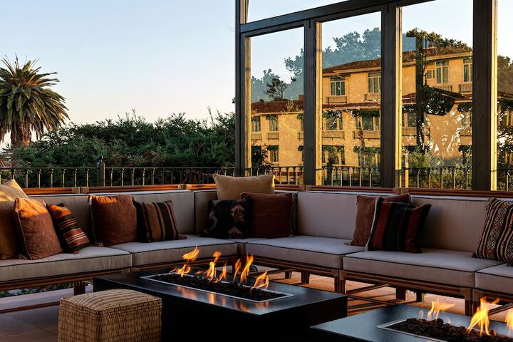 La Playa Hotel