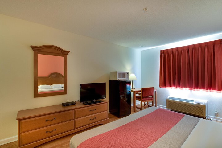 Room 29 of 33