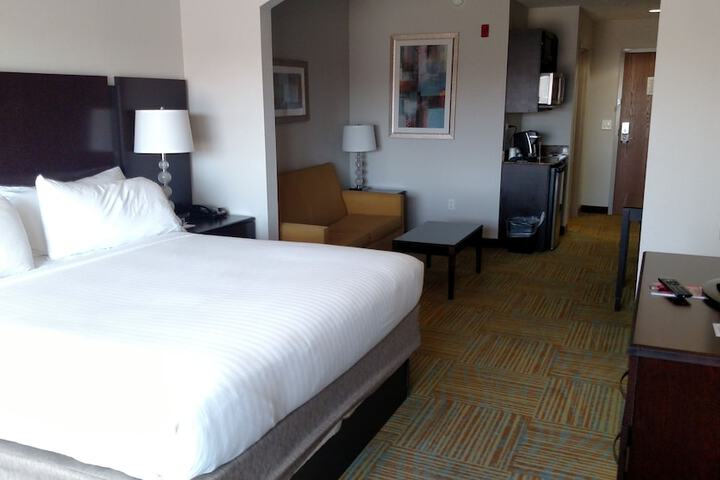 Holiday Inn Express Hotel & Suites PERRY by IHG