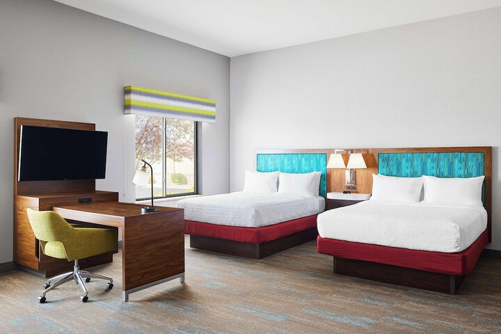Hampton Inn & Suites Ridgecrest