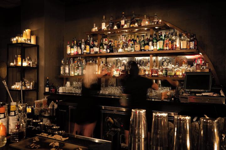 Lounge 91 of 102