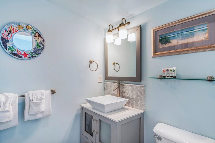 Island Guesthouse and Motel