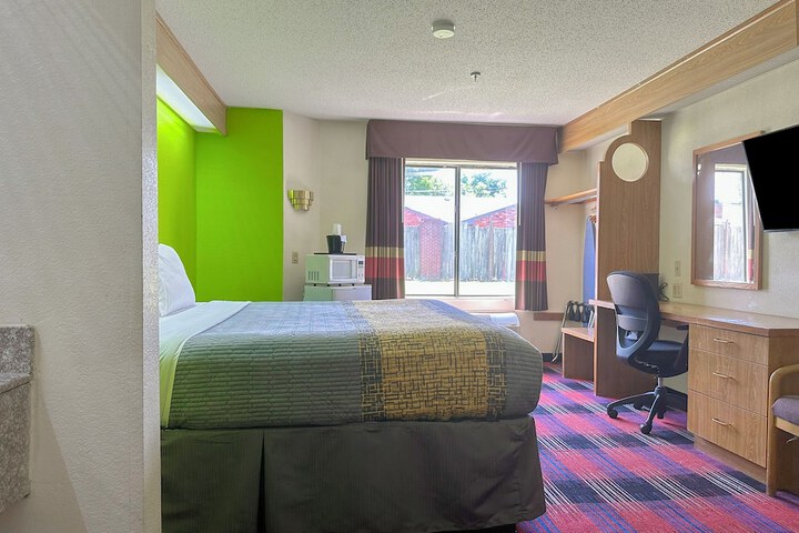 Classic Inn by Townhouse American Way Memphis I 240