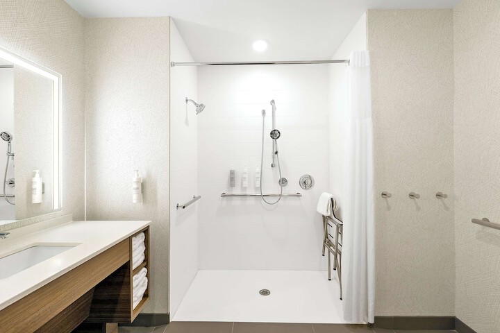 Home2 Suites by Hilton Hendersonville