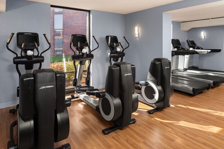 Delta Hotels by Marriott Minneapolis Northeast