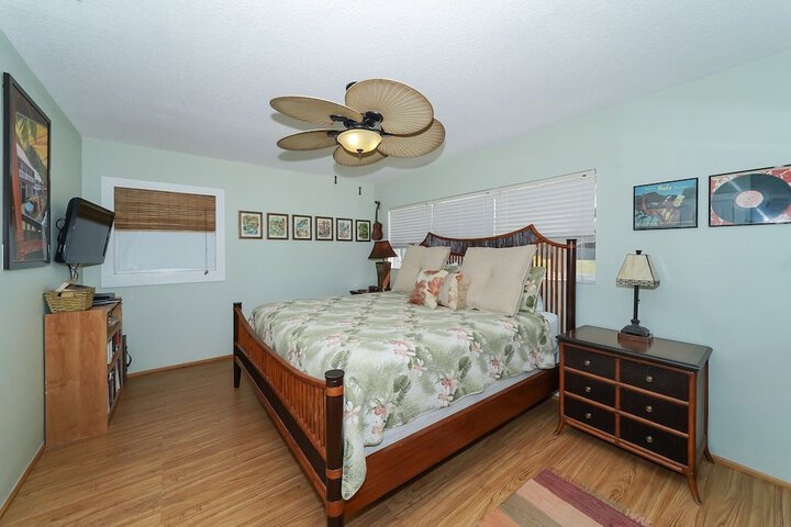 Room 16 of 30