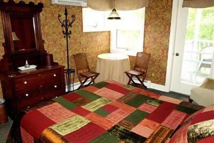 Room 14 of 42