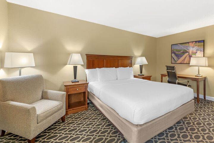 Best Western Plus Wooster Hotel & Conference Center