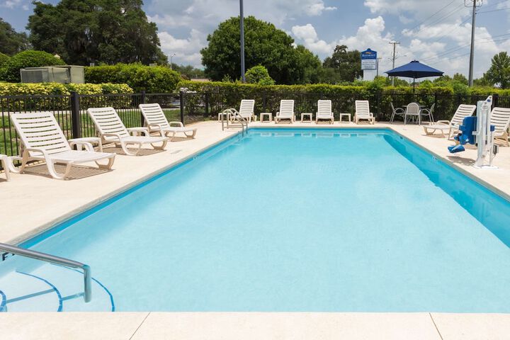 Pool 2 of 29