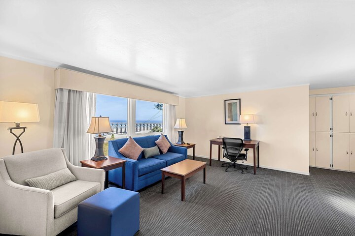 Room 15 of 47