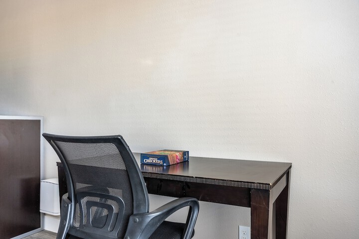 Room 61 of 82
