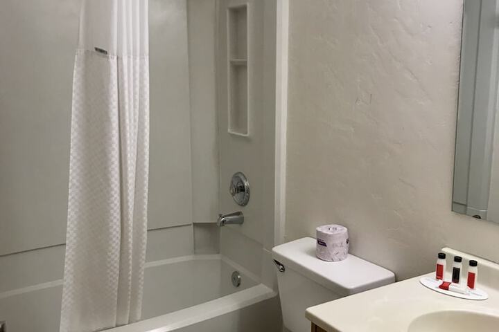 Room 14 of 42