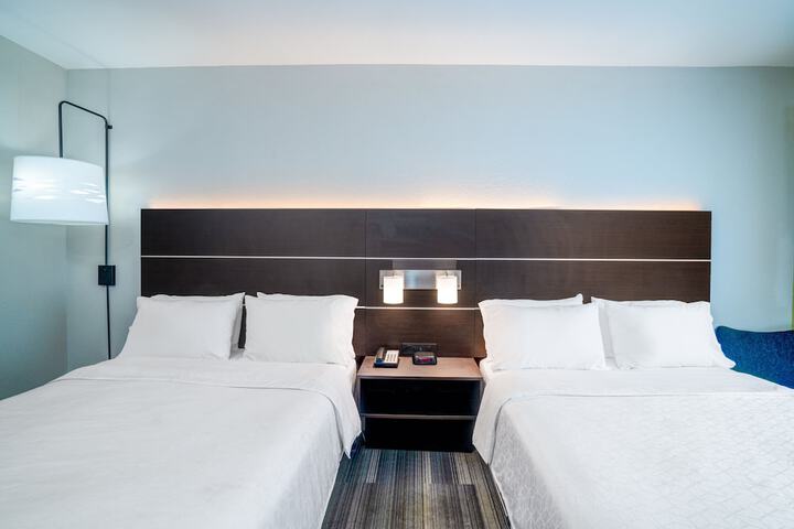 Room 27 of 57
