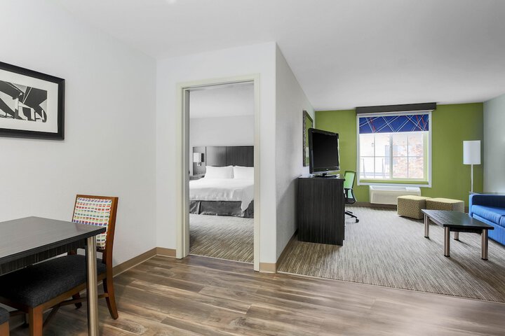 Room 21 of 39