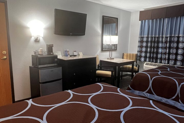 Room 6 of 29