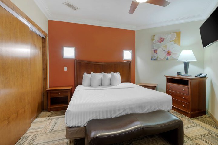 Room 30 of 44