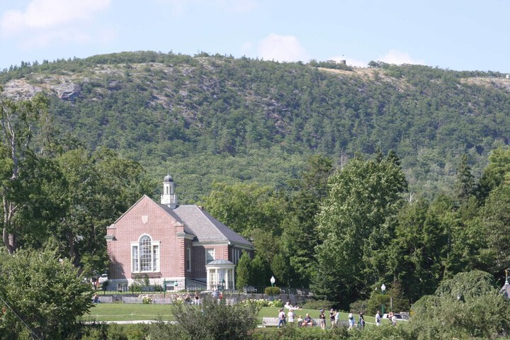 Grand Harbor Inn