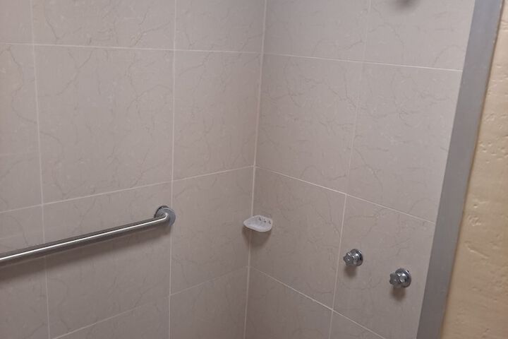 Room 16 of 24