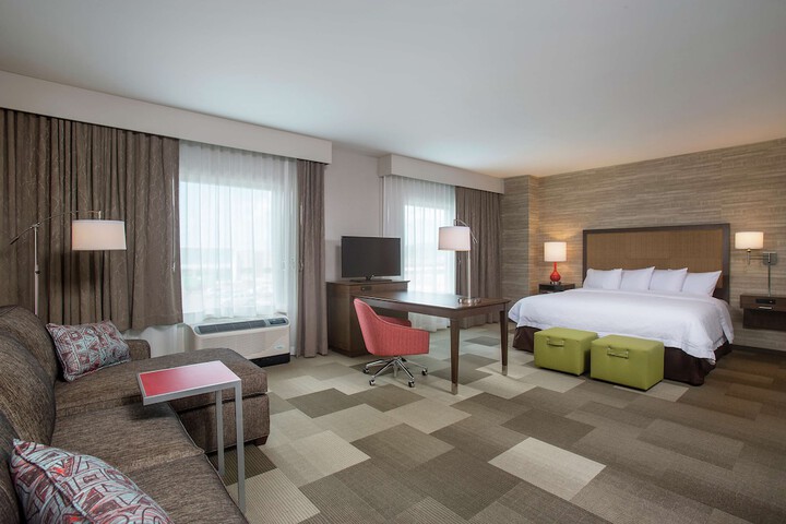 Room 25 of 63